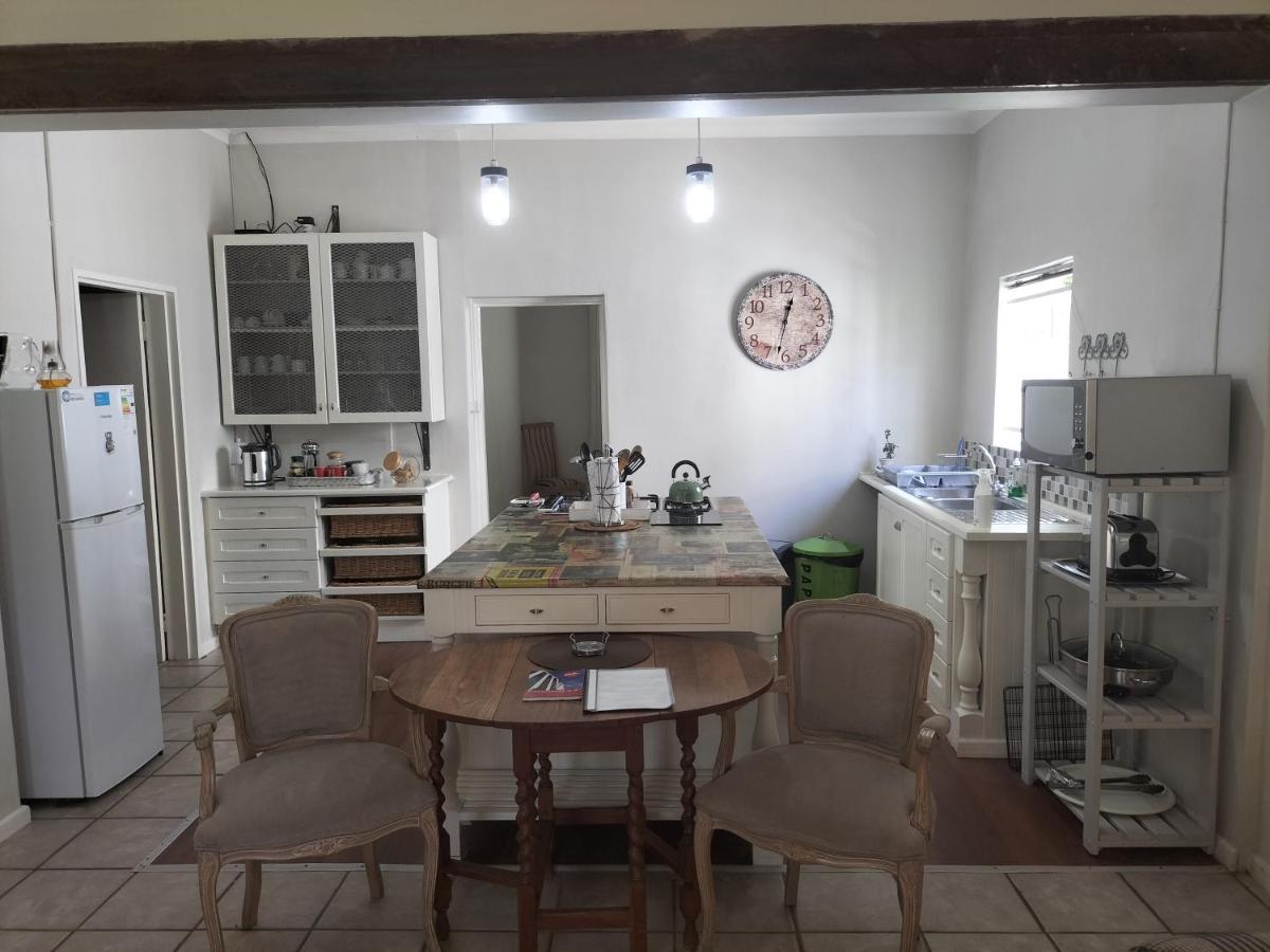 Olive And Vine Farm Cottage 프란쉬후크 외부 사진