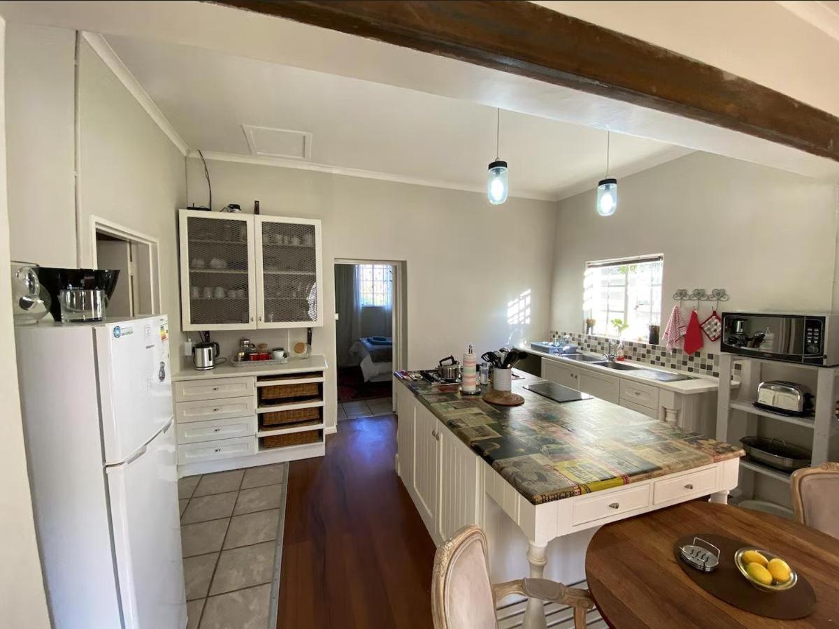 Olive And Vine Farm Cottage 프란쉬후크 객실 사진